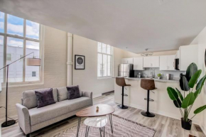 CozySuites 2BR - 2BA with Skybridge Access #1